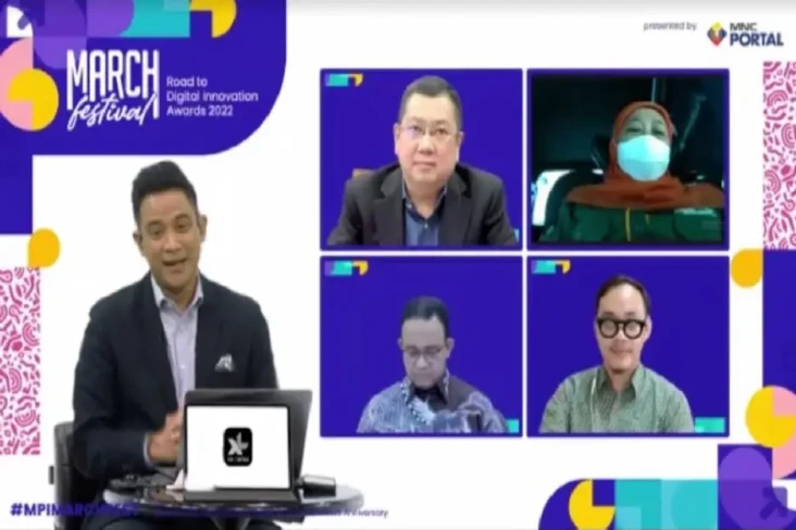 Gubernur Jatim Khofifah...