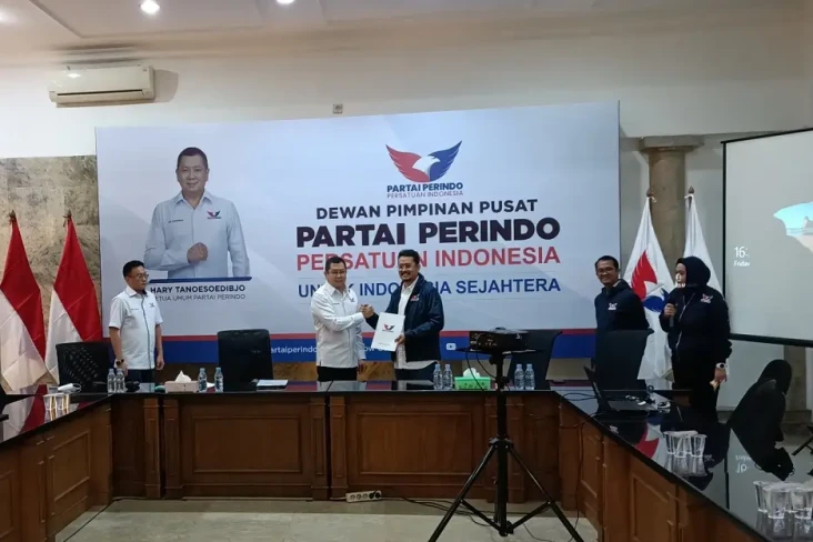 HT Tunjuk Ferry Kurnia...