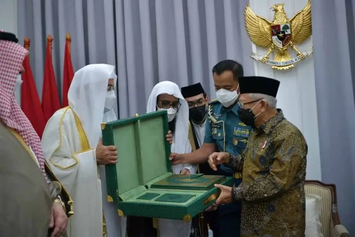 Bertemu Menteri Urusan...