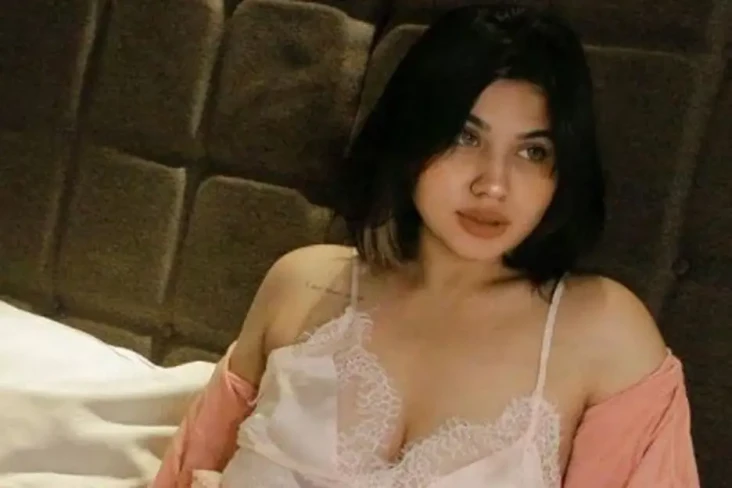 Sosok Dea OnlyFans,...