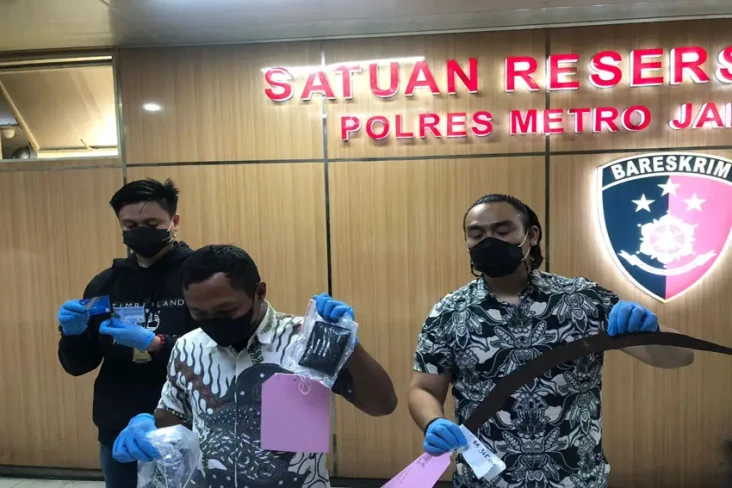 14 Jam Usai Kejadian,...