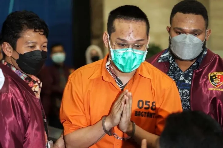 Penampilan Indra Kenz...