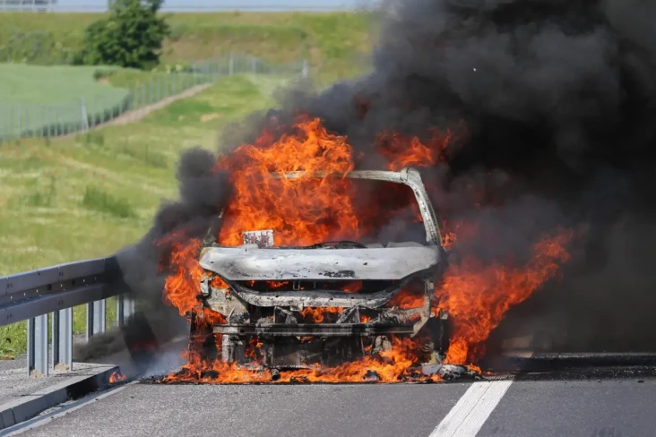 Penyebab Mobil Terbakar...