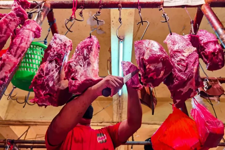 Jeritan Pedagang Daging...