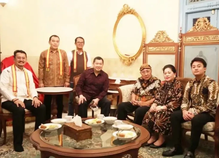 Keakraban Hary Tanoesoedibjo...
