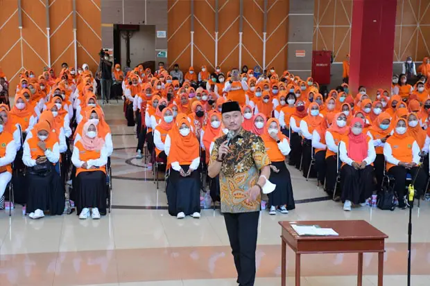 428 Orang Tim Pendamping...
