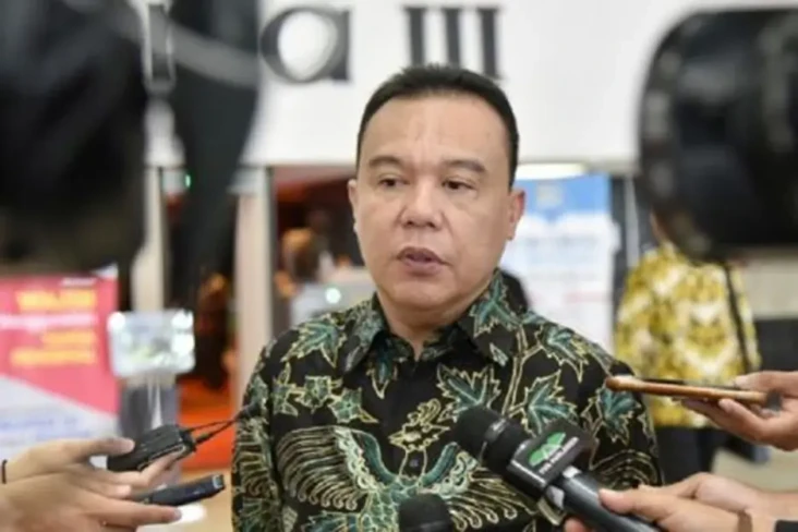DPR Mau Ganti Gorden...