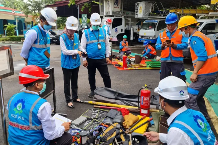 PLN Bekasi Siaga Kelistrikan...