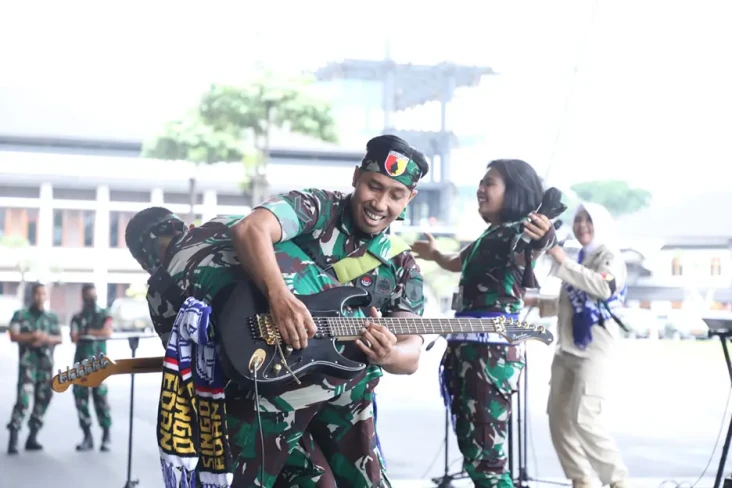 David Eks Naif, Krisyanto...