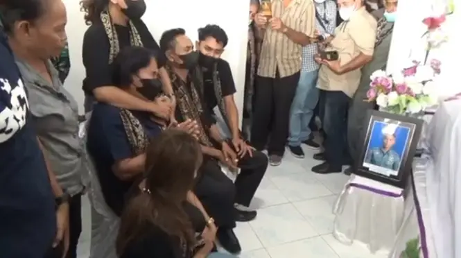 Tangis Keluarga Pecah...