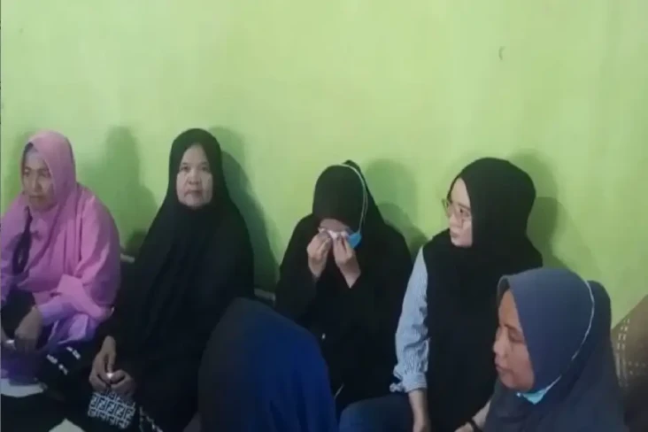 Tangis Jesinta Kekasih...