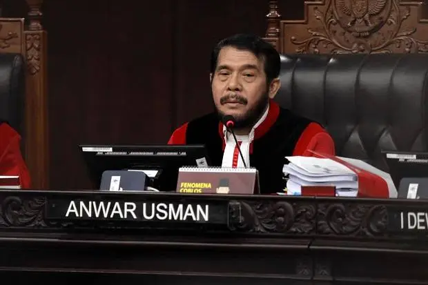 Putusan MK: Keputusan...