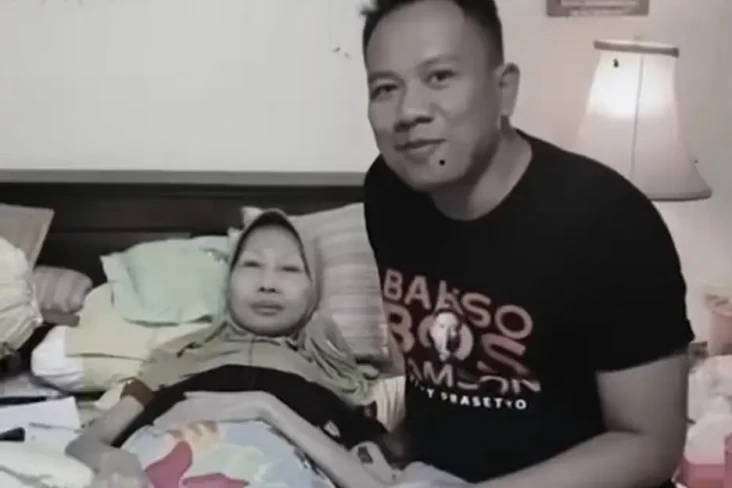 Ikut Berduka, Vicky...