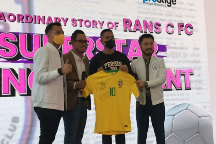 Titip Kaesang Pangerap,...