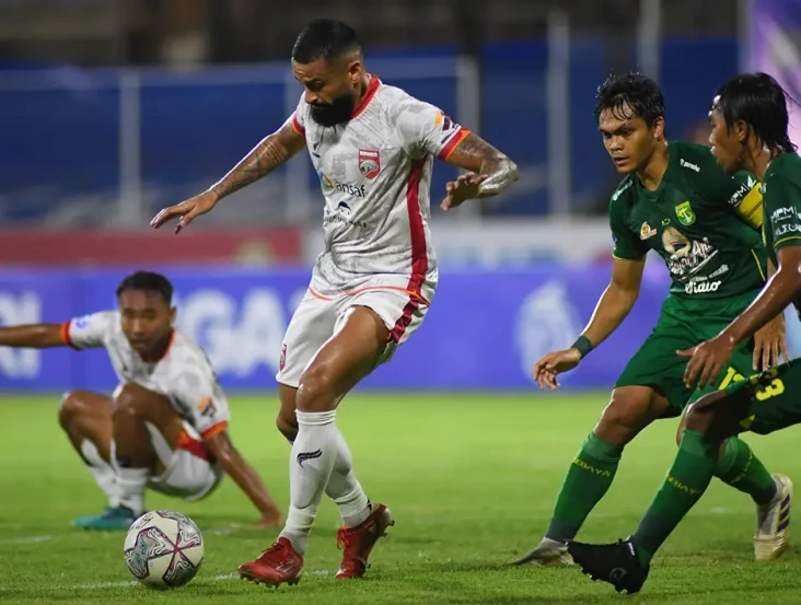 Hasil Persebaya vs Borneo...