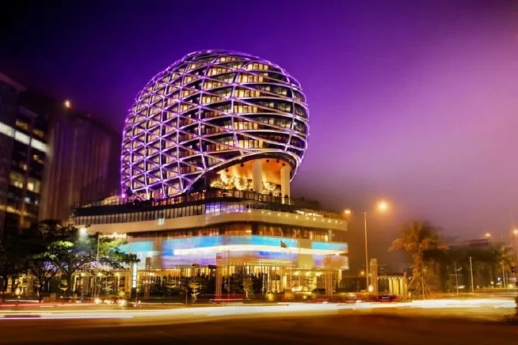10 Hotel dengan Arsitektur...