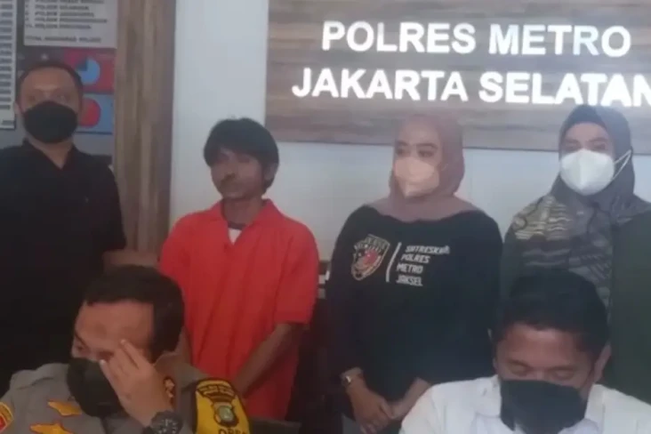 Buron 3 Bulan, Penjual...