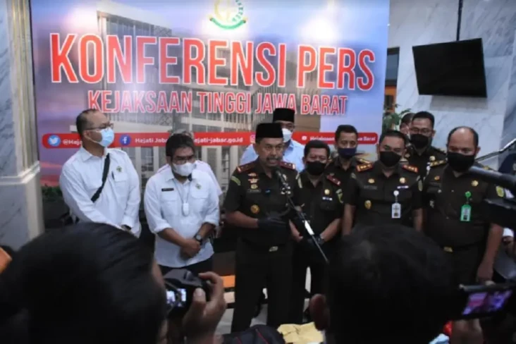 Ancam Ungkap Temuan,...