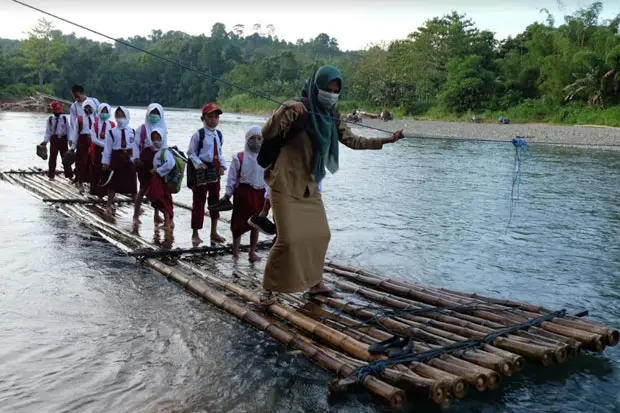 Pembangunan Jembatan...