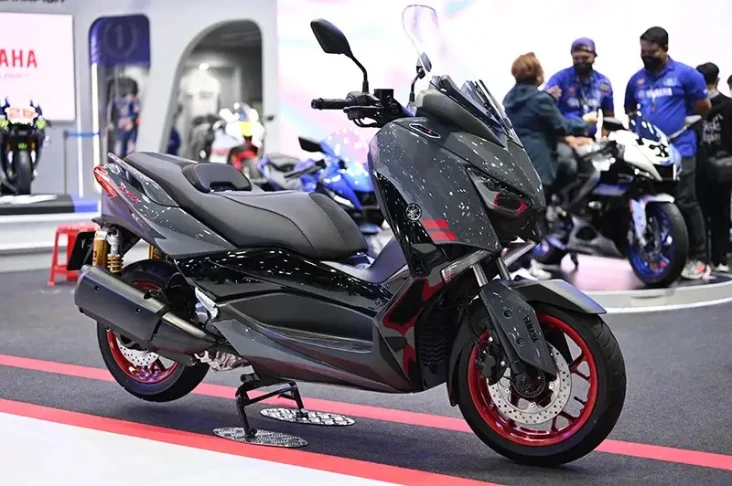 Yamaha X-Max 300 SP...