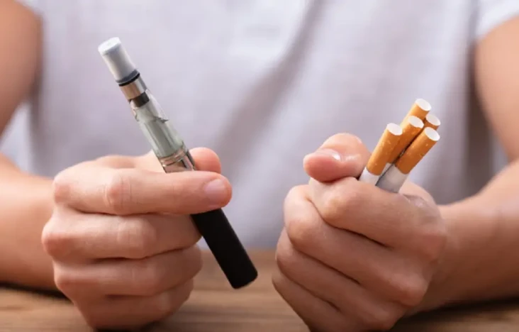 Vape atau Rokok Konvensional,...