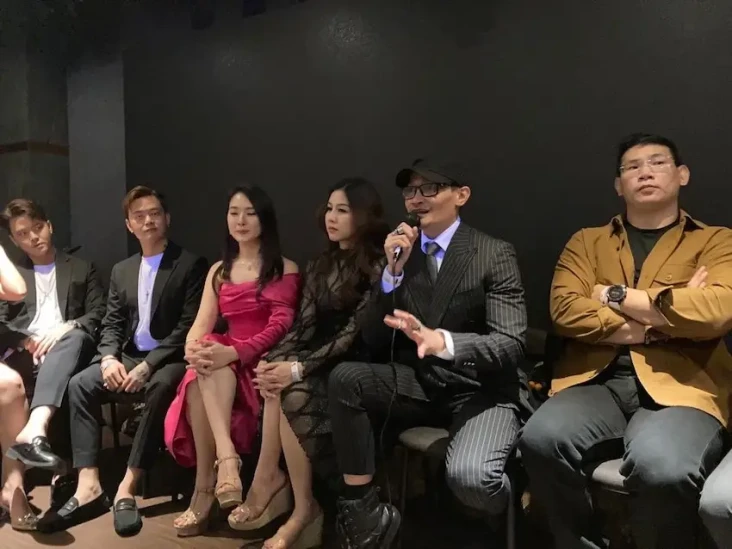 Jalani Debut Dunia Tarik...