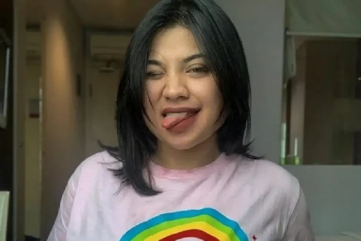 Ungkap Pria dalam Video...
