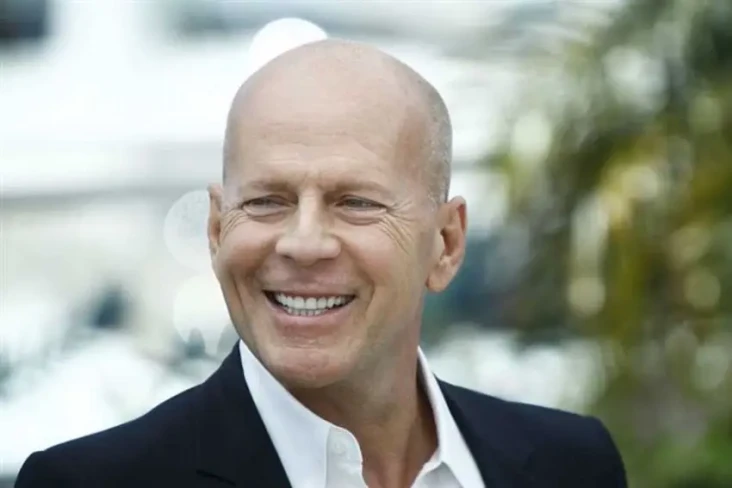 Bruce Willis Idap Penyakit...