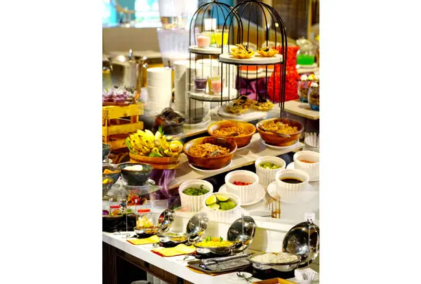 Mercure Makassar Luncurkan...