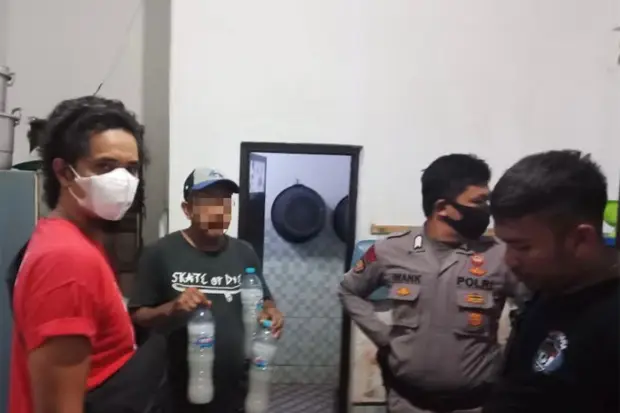 Operasi Miras, Polsek...