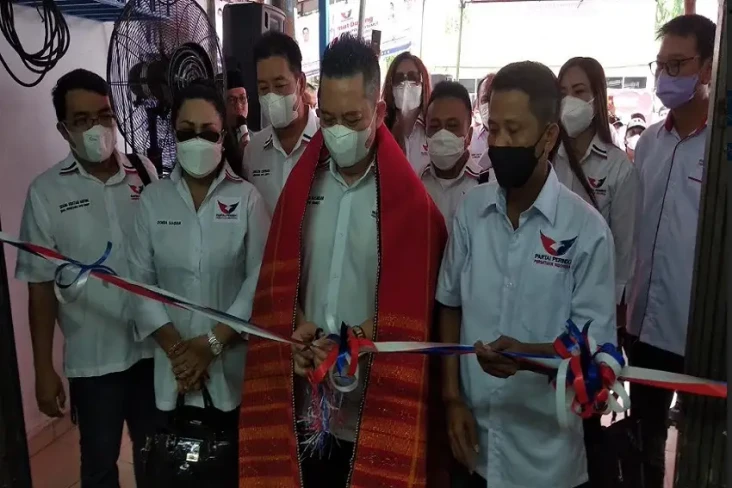 Resmikan Kantor Baru,...