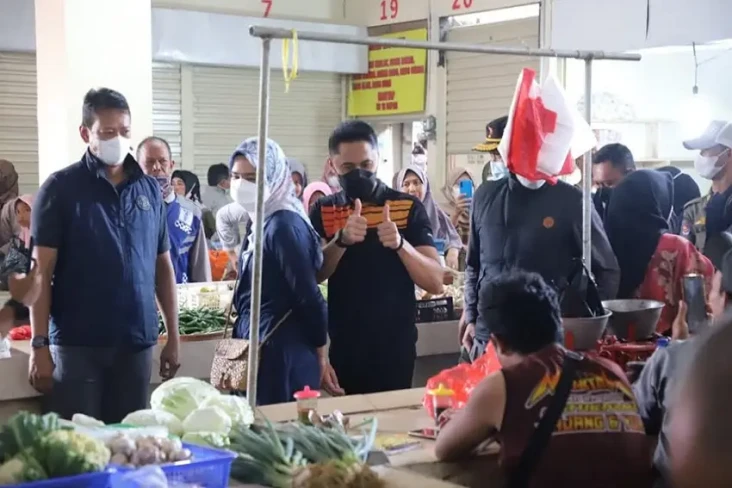Pantau Pasar Tagog,...