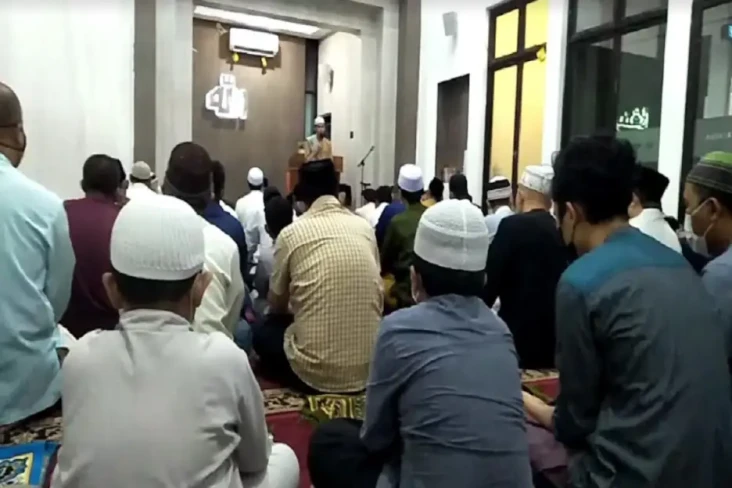 Salat Tarawih di Bandung...