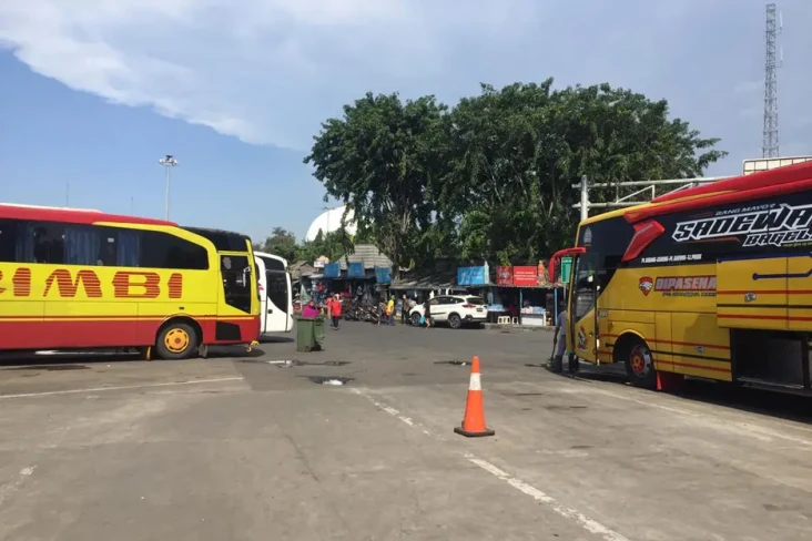Sehari Jelang Ramadhan,...