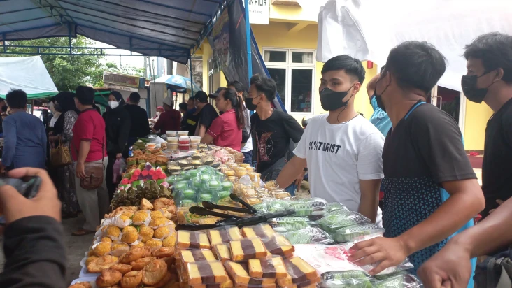 Serbu Sentra Takjil...