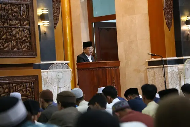 Malam Pertama Ramadhan,...