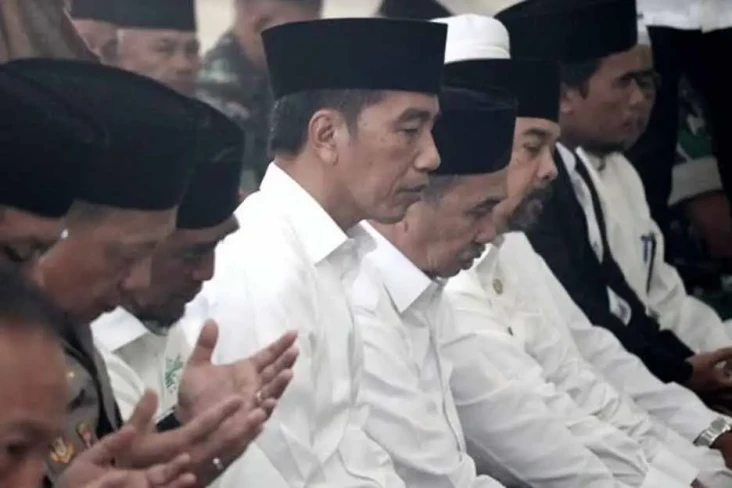 Malam Ini, Jokowi Dijadwalkan...