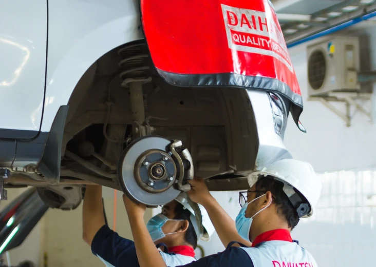 Belum Lebaran, Daihatsu...