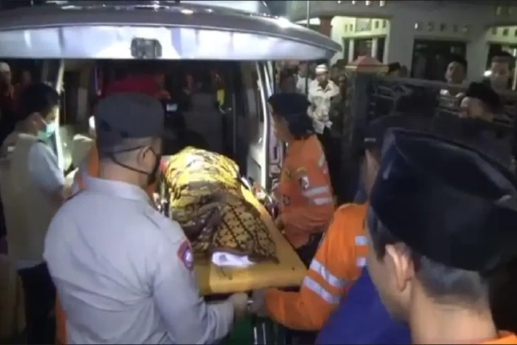 Tangis Keluarga Pecah...
