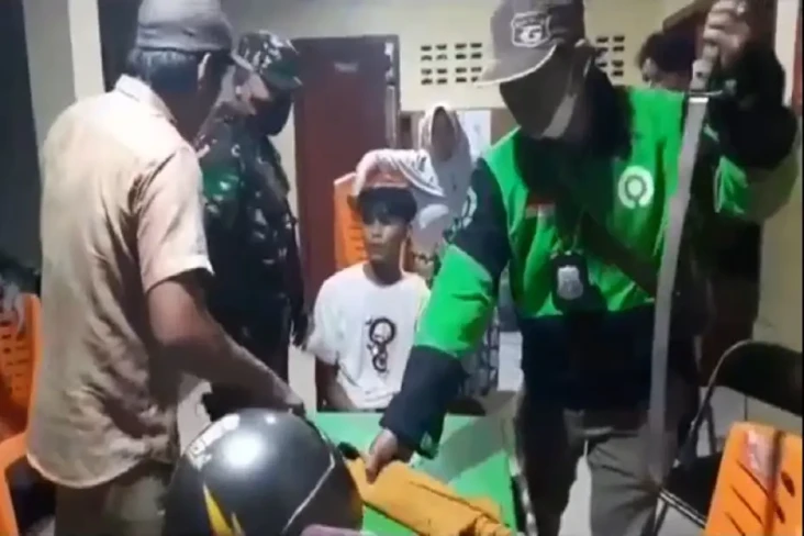 Mencekam, Anggota Geng...