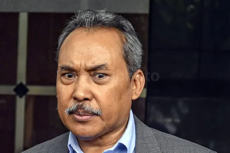 2 Oknum Pegawai KPK...