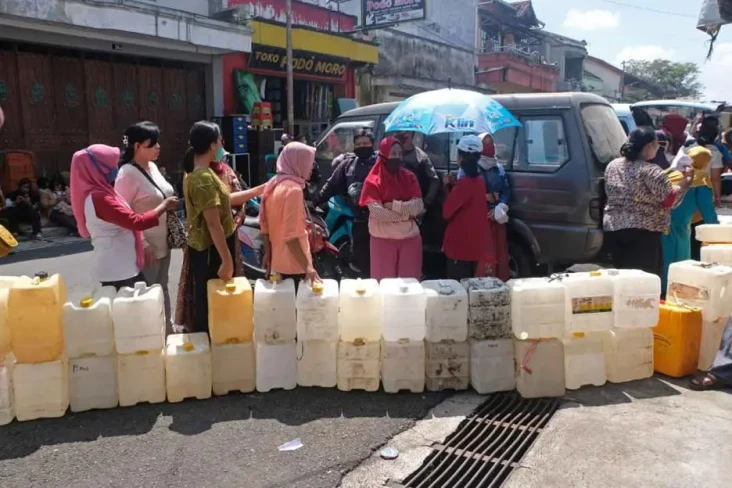 Diduga Ada Gratifikasi...