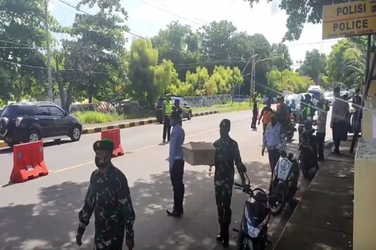 9 Daerah Masih PPKM...