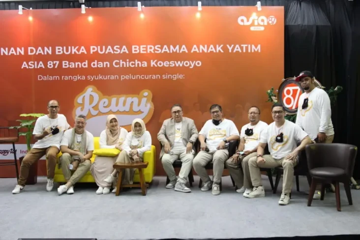 Kembali Berkumpul, Chicha...