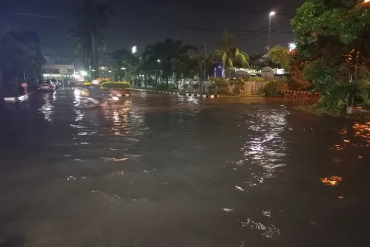 Diguyur Hujan Sejak...