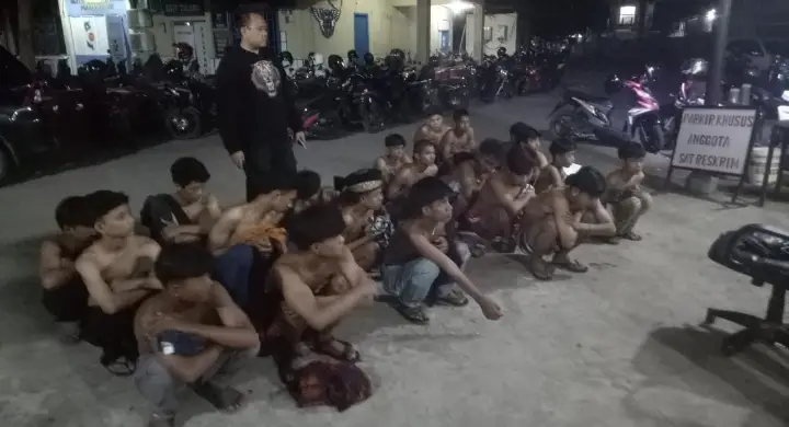 Hendak Tawuran, Puluhan...