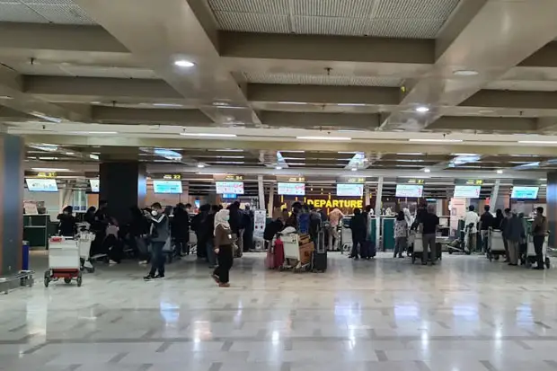 Bandara Sultan Hasanuddin...