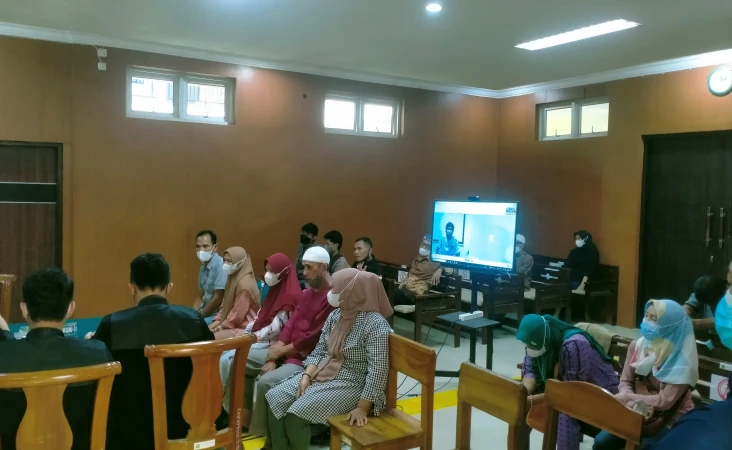 Sidang Pembunuhan 5...