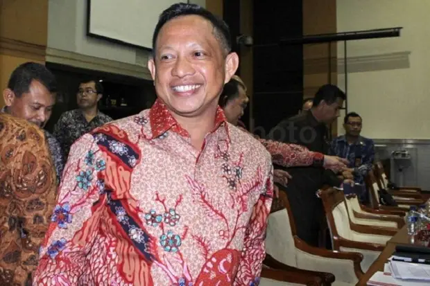 Mendagri Ungkap Perbedaan...
