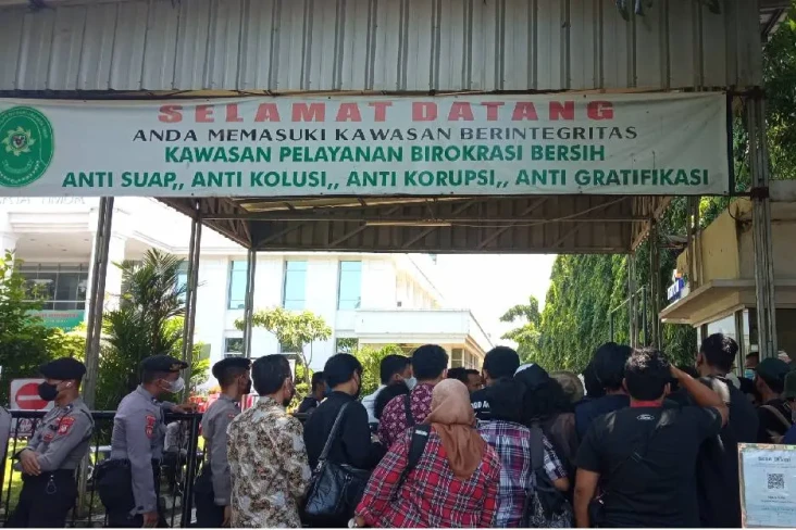 Sidang Vonis Munarman,...
